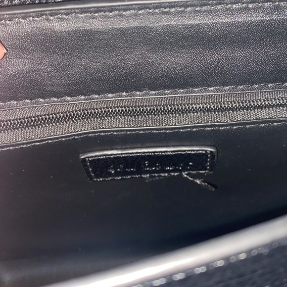 Black purse - Picture 7 of 9